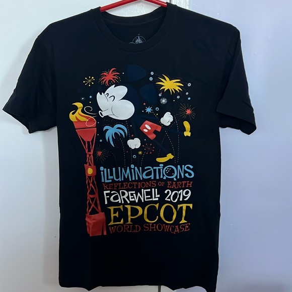 Disney Illuminations T-shirt - Picture 1 of 3